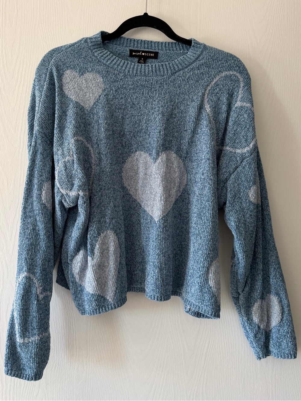 NWOT - Social Scene Velvet Heart Print Sweater